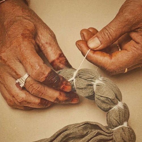 When hands speak louder than words